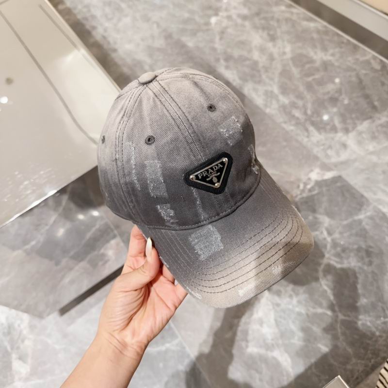 Prada cap (124)